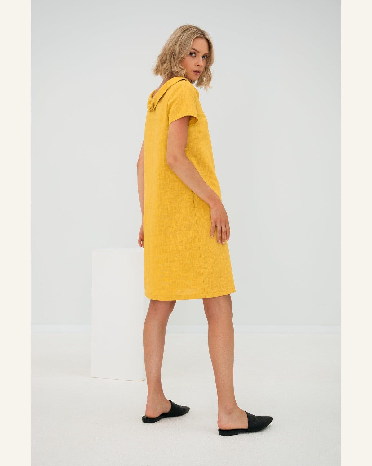 Grünes Leinenkleid für Gäste - Produktbild 3