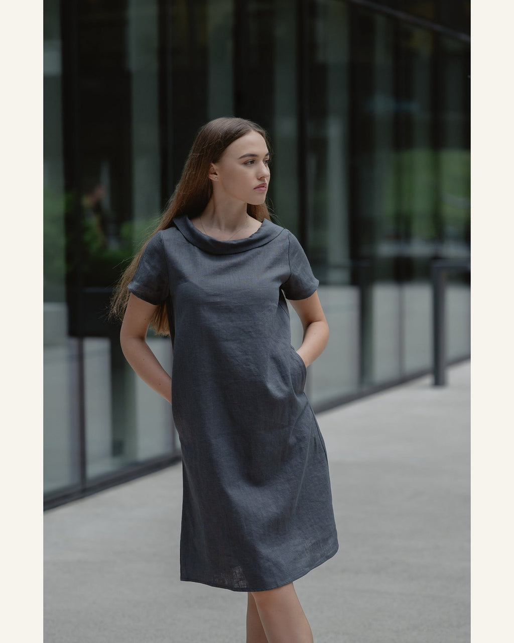 Oranges Leinenkleid mit Bootsausschnitt - Produktbild 3