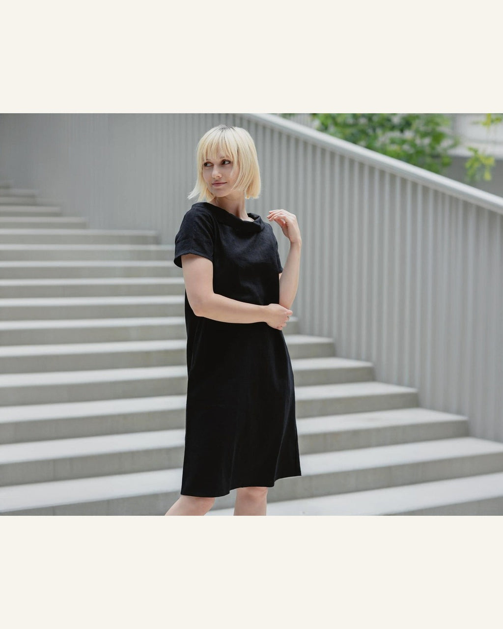 Schwarzes Office-Leinenkleid - Produktbild 1